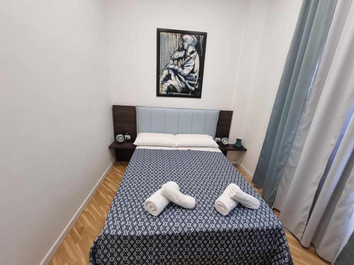 Barbaja Suites In Street Toledo 205 เนเปิลส์ ภายนอก รูปภาพ